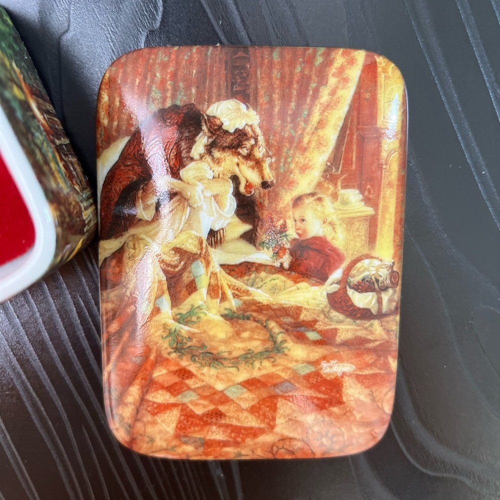Ardleigh Elliott Porcelain Music Box Scott Gustafson Little
Red Riding Hood.